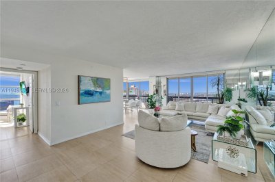 Comprar apartamento en Mystic Pointe 400 3601