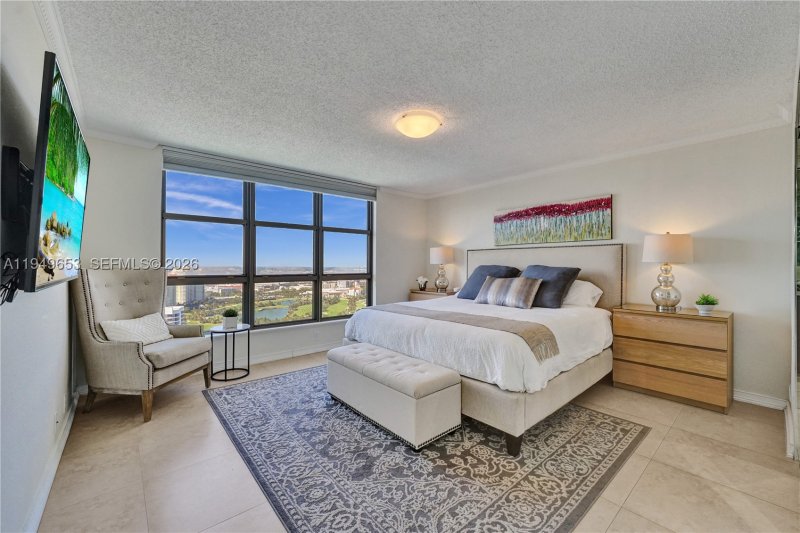 Condo for sale at Mystic Pointe 400 3601