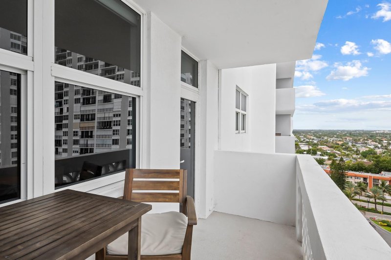 Apartment for rent at Galt Towers 12N