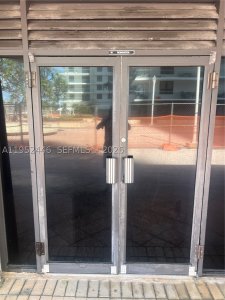 Comprar apartamento no Balmoral Condo CAB6