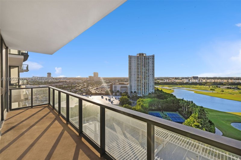 Apartment for rent at Mondrian Hallandale 1703