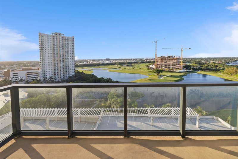 Apartment for rent at Mondrian Hallandale 1703