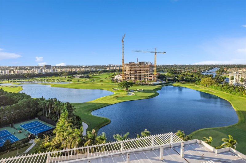 Apartment for rent at Mondrian Hallandale 1703