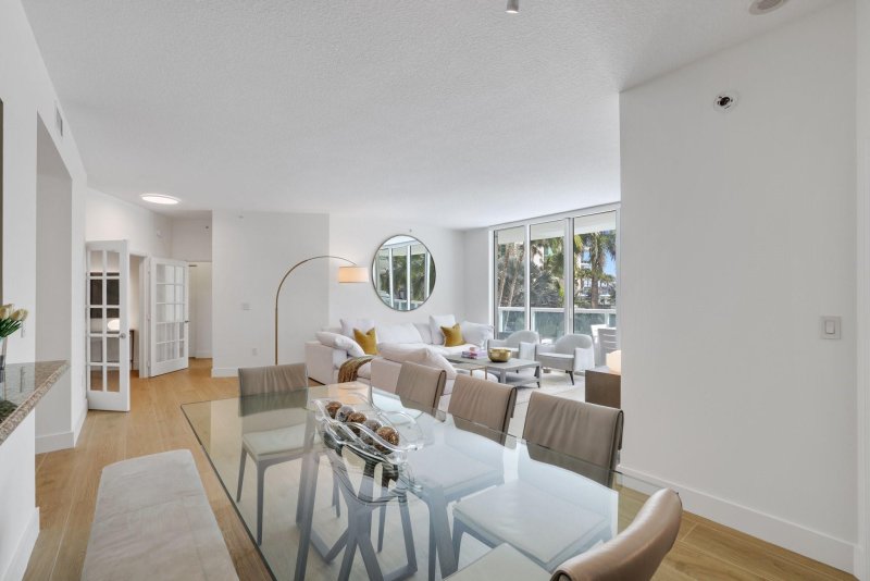 Condo for sale at Watergarden 301