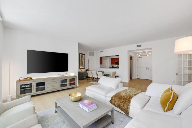 Condo for sale at Watergarden 301