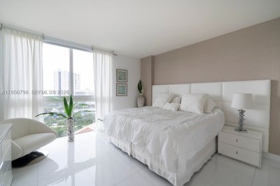 Comprar apartamento en St Tropez I II and III 2-1101