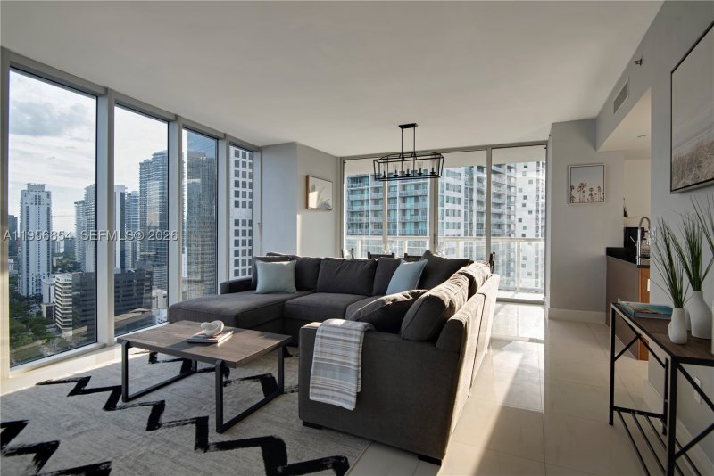 Condo for sale at Icon Brickell Viceroy 3208