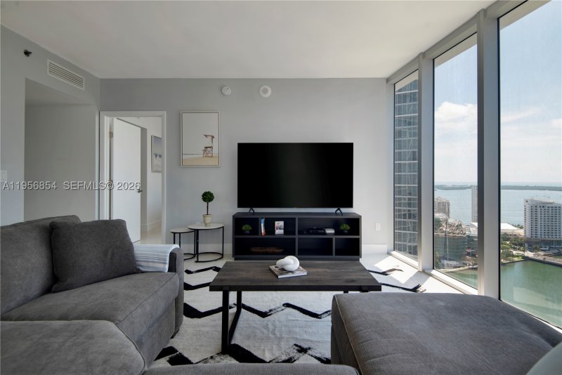 Condo for sale at Icon Brickell Viceroy 3208