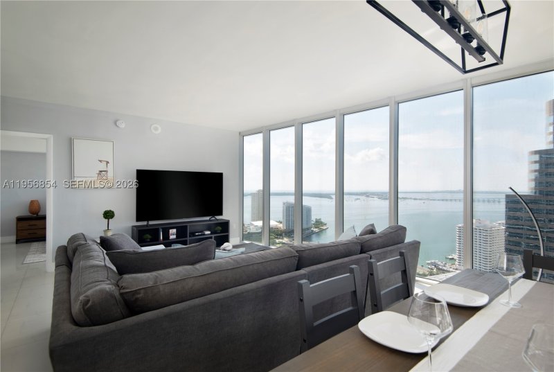 Condo for sale at Icon Brickell Viceroy 3208