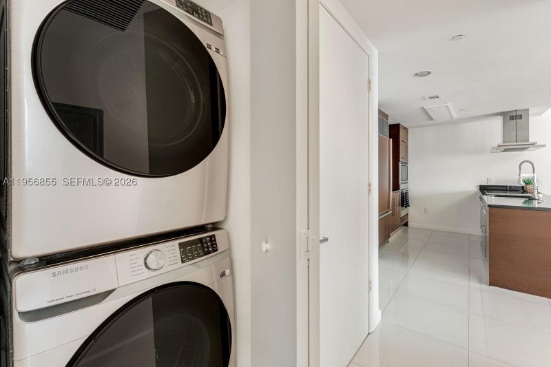 Condo for sale at Icon Brickell Viceroy 4706