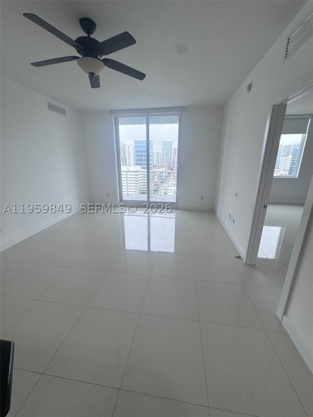Apartment for rent at Strada 315 1905