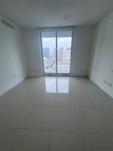 Aluguel de apartamento no Strada 315 1905