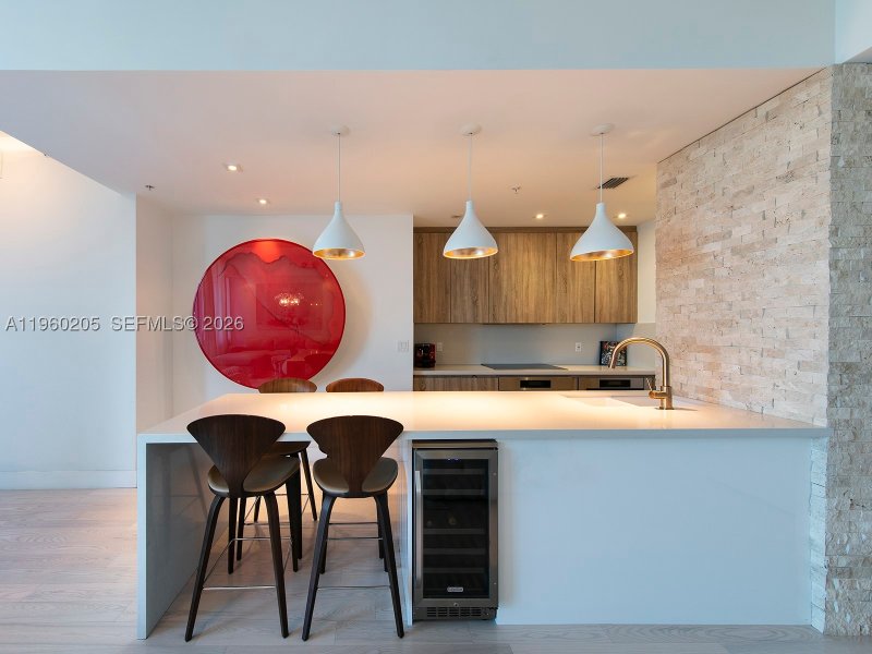 Condo for sale at Continuum II North 707