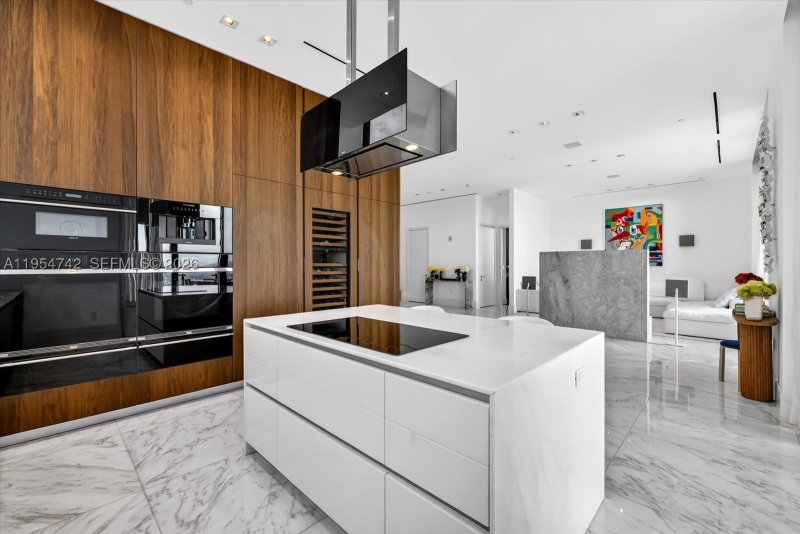 Comprar apartamento en Muse Sunny Isles Beach 2902