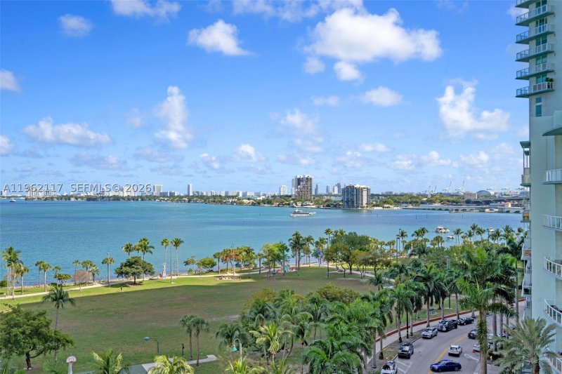 Comprar apartamento no Cite On The Bay 909