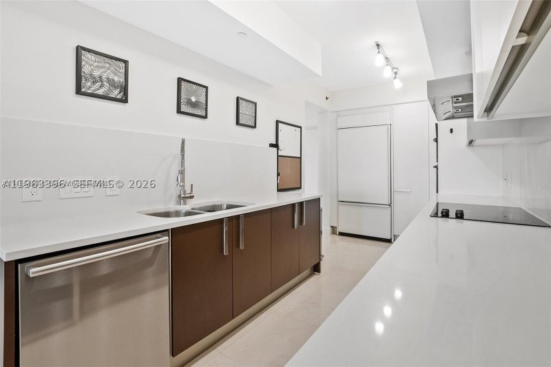 Condo for sale at Beach Club Three 3608