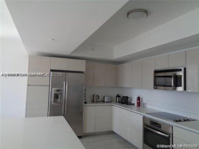 Comprar apartamento no Beachwalk T301