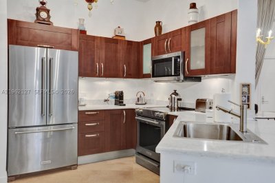 Comprar apartamento en Turnberry Village 112