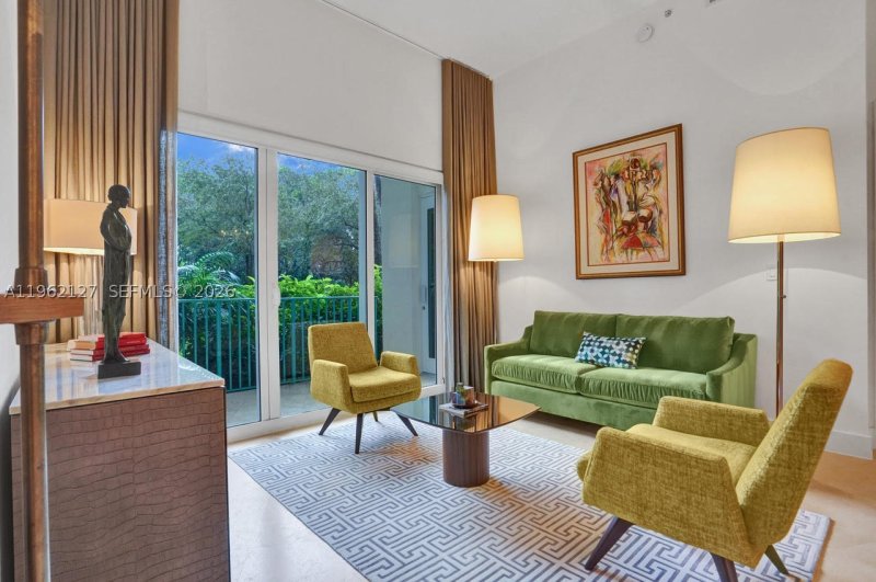 Comprar apartamento en Turnberry Village 112
