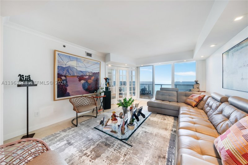 Condo for sale at Ocean One 1202