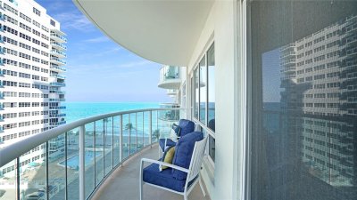 Southpoint Towers Apt #607n