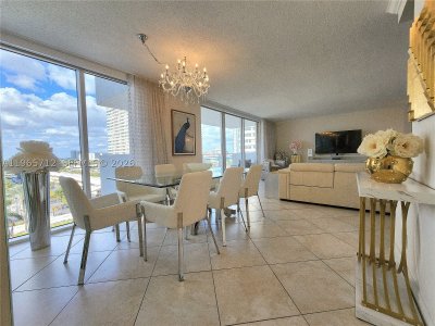 Aluguel de apartamento no Parker Plaza Estates 626