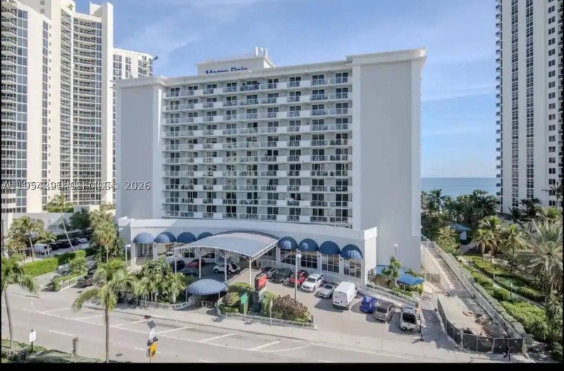 Condo for sale at Aventura Beach Club 436
