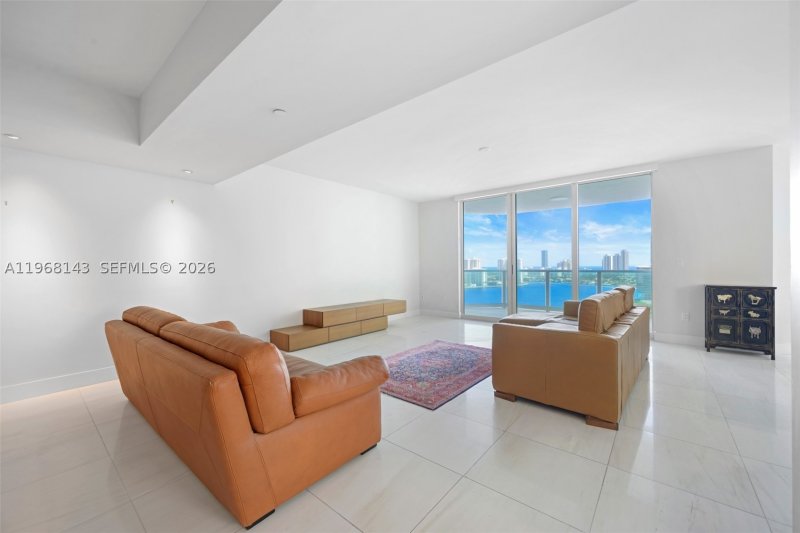 Comprar apartamento no Peninsula II 2209