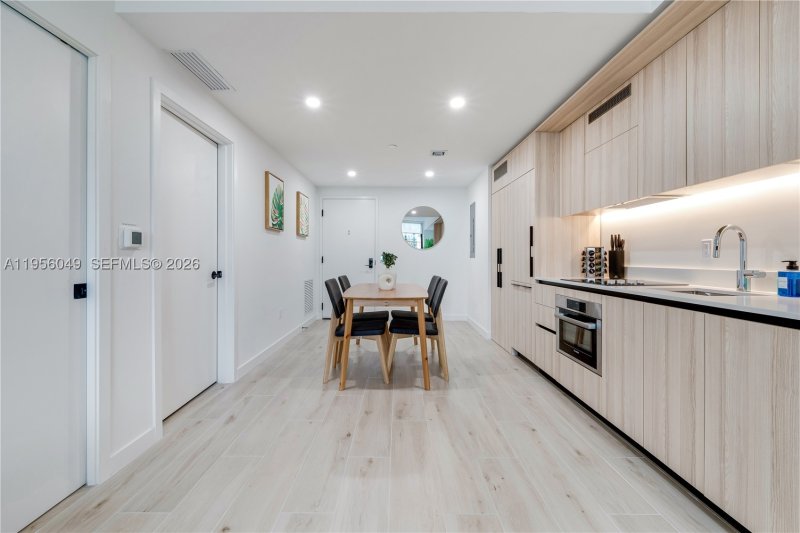 Apartment for rent at District 225 1707