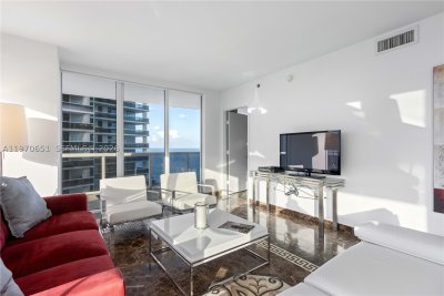Aluguel de apartamento no Beach Club Two 1908