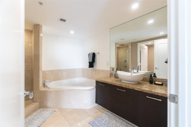 Condo for sale at Riva Bay Harbor 503