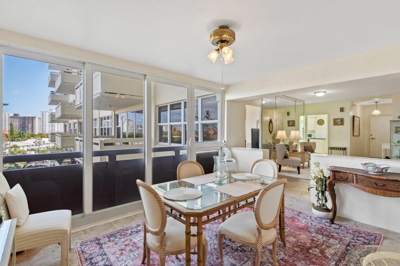 Condo for sale at Coral Ridge Towers North 612