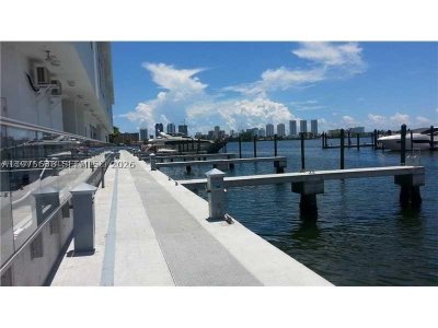 Comprar apartamento en Marina Palms Yacht Club