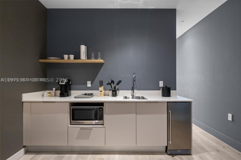 Condo for sale at Smart Brickell III 705