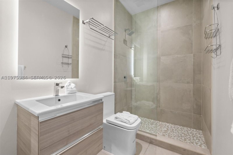 Condo for sale at Smart Brickell III 705