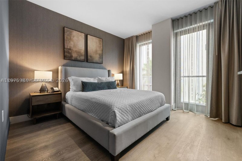 Condo for sale at Smart Brickell III 705