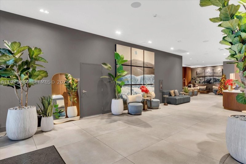 Condo for sale at Smart Brickell III 705