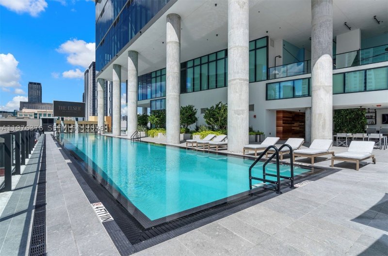 Aluguel de apartamento no The Elser Hotel and Residences PH 4701
