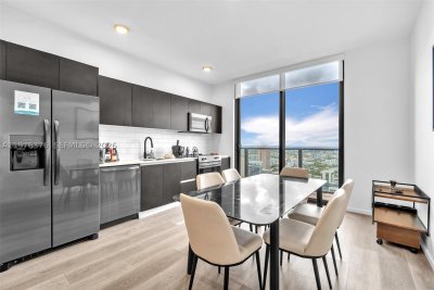 Aluguel de apartamento no The Elser Hotel and Residences PH 4701