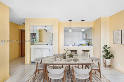 Comprar apartamento en Ocean Lane Plaza 310