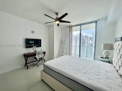Comprar apartamento no Axis on Brickell North Tower 3223