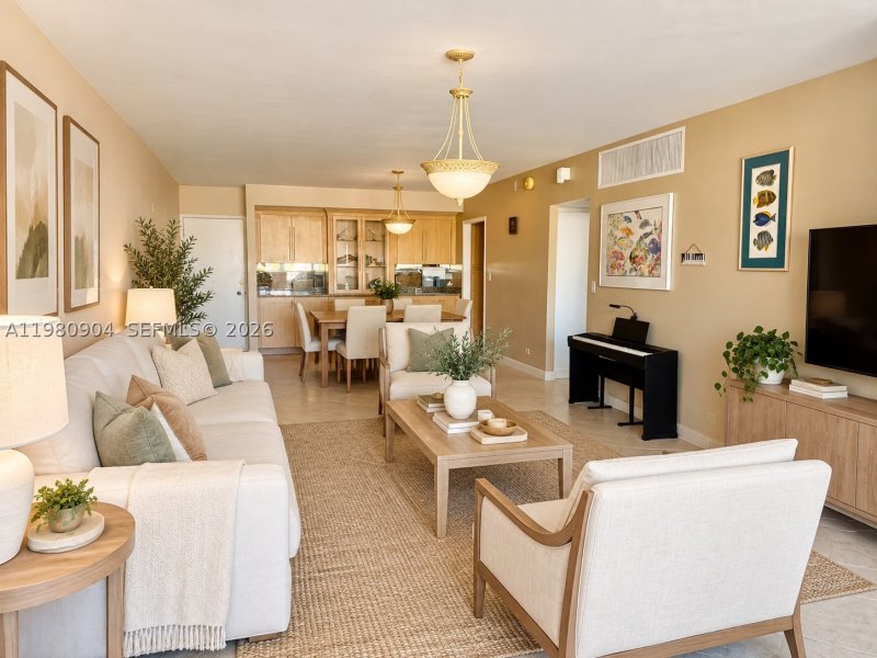 Condo for sale at Carriage Club North 304
