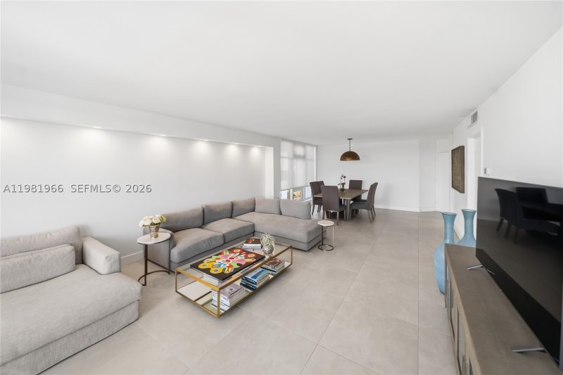 Condo for sale at Royal Embassy 4F