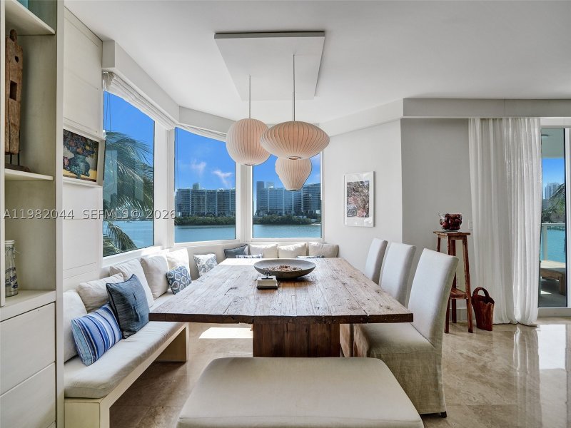 Condo for sale at Peninsula I 301