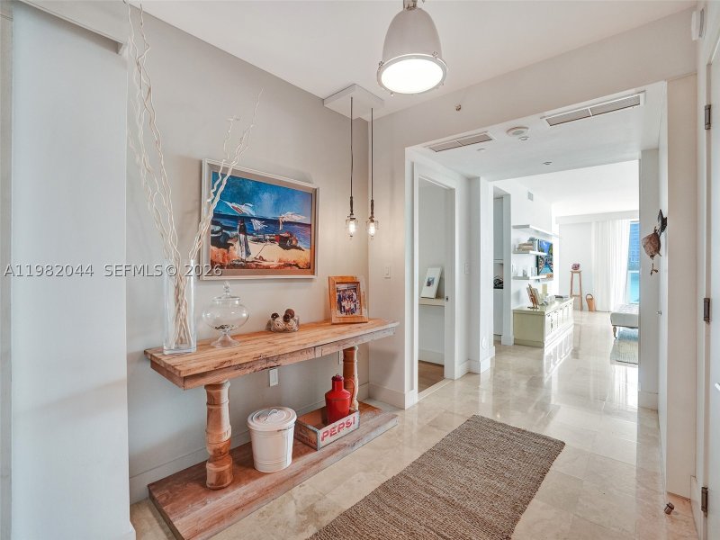 Condo for sale at Peninsula I 301
