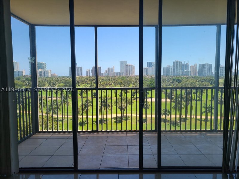 Comprar apartamento en Coronado I 705