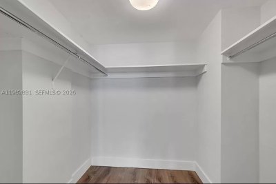 Comprar apartamento no Carriage House Miami Beach 411