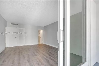 Comprar apartamento no Carriage House Miami Beach 411