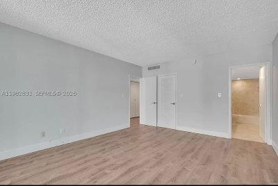 Comprar apartamento no Carriage House Miami Beach 411