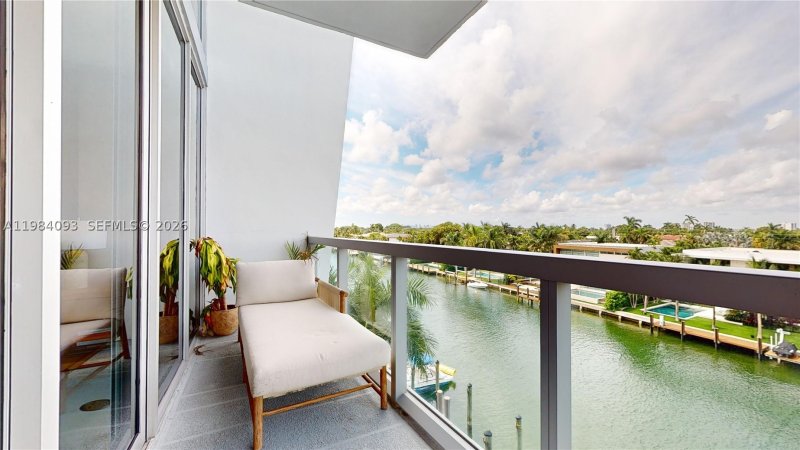 Condo for sale at Kai at Bay Harbor 5E-N